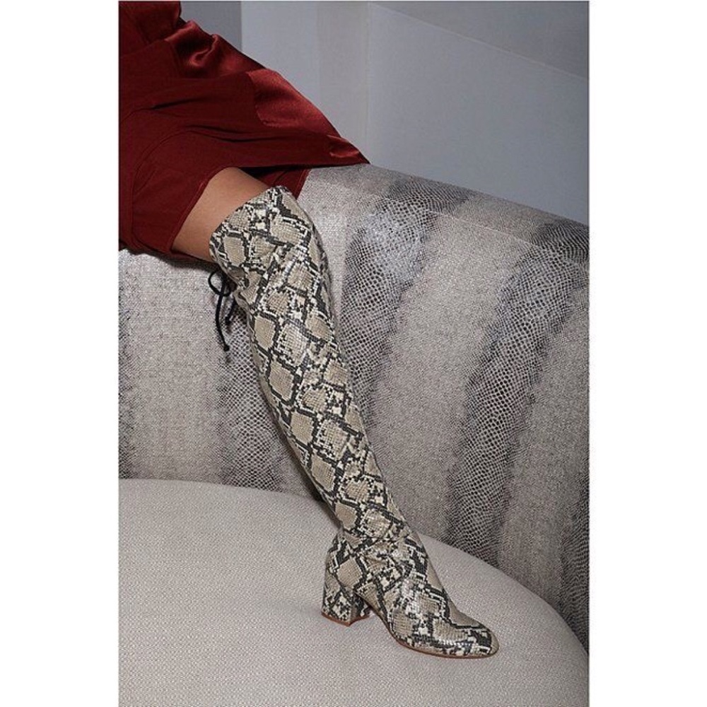 Like new Gianni Bini OTK Faux Snakeskin Boots 6.5